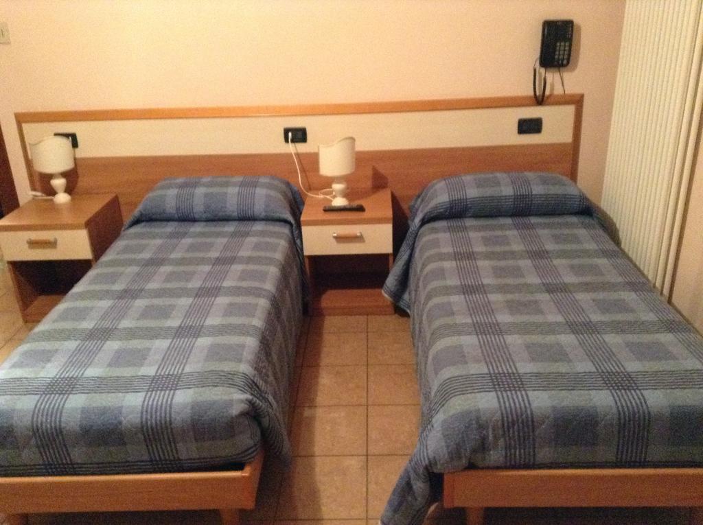 Hotel Amba Alagi Municipalità di Municipalità di Marghera Szoba fotó